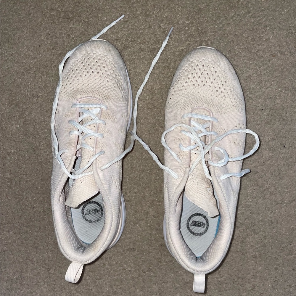 APL pink shoes